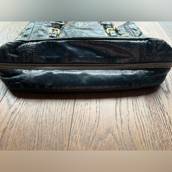 Authentic Vintage Prada Black Cervo Lux Leather Shine Tote bag - Picture 7 of 14
